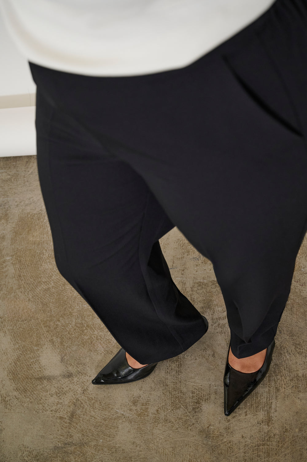 Zwarte Broek Met Elastische Taille En Steekzakken