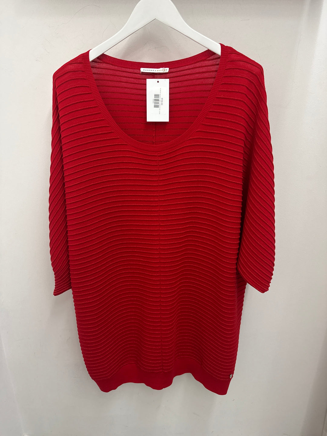 Shiny Sweater in Red Tone