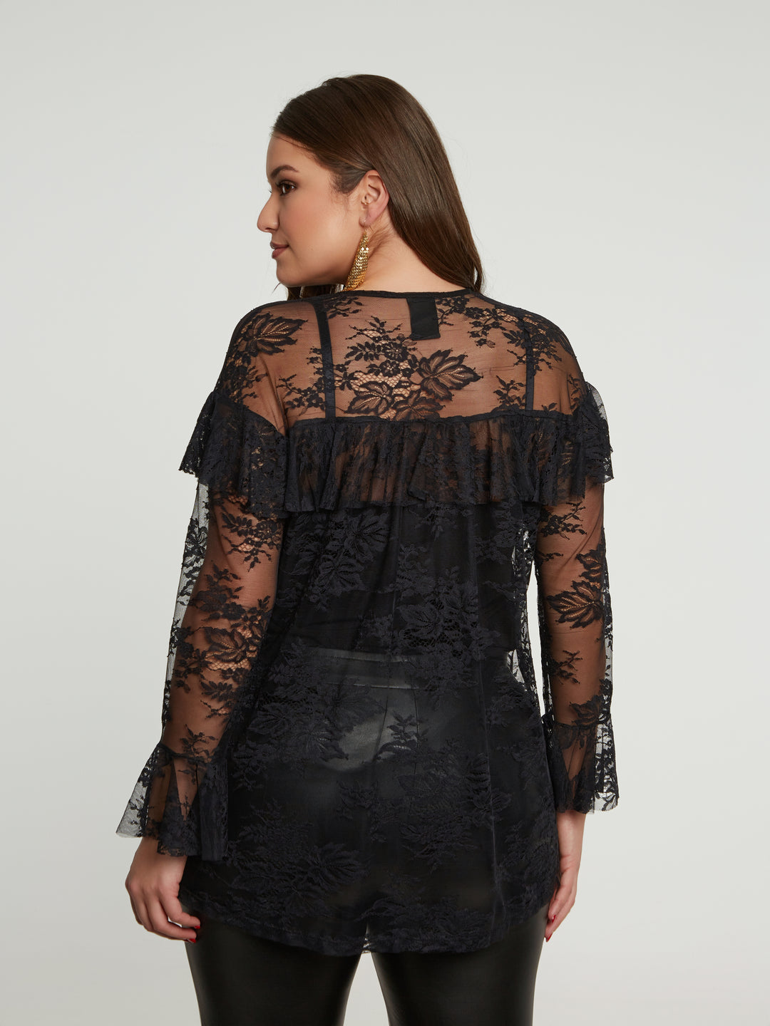 Schwarze Spitzenbluse mit Details
