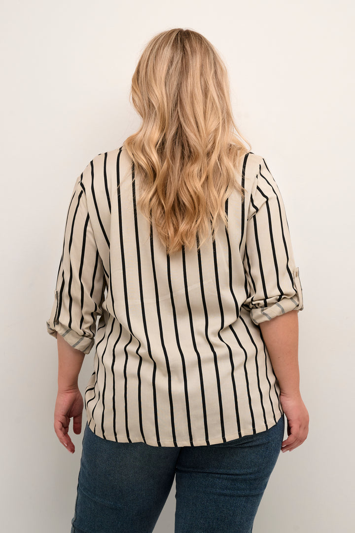 blouse met fijne strepen print-kaffe curve-