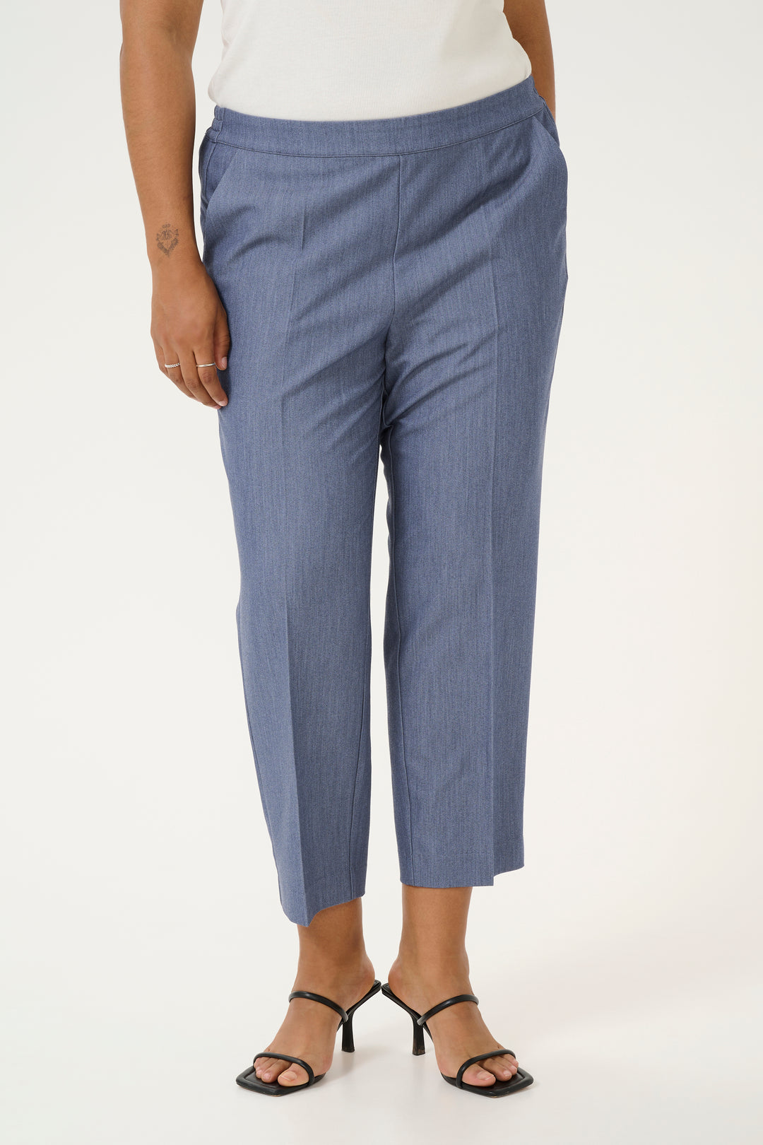 Blauwe Cropped Broek Met Rechte Pijpen | Grote Maten Mode bij Axent