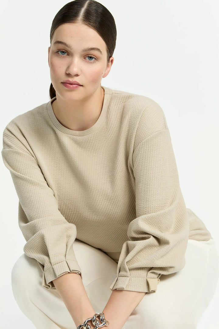 Dunne Trui In Structuurstof