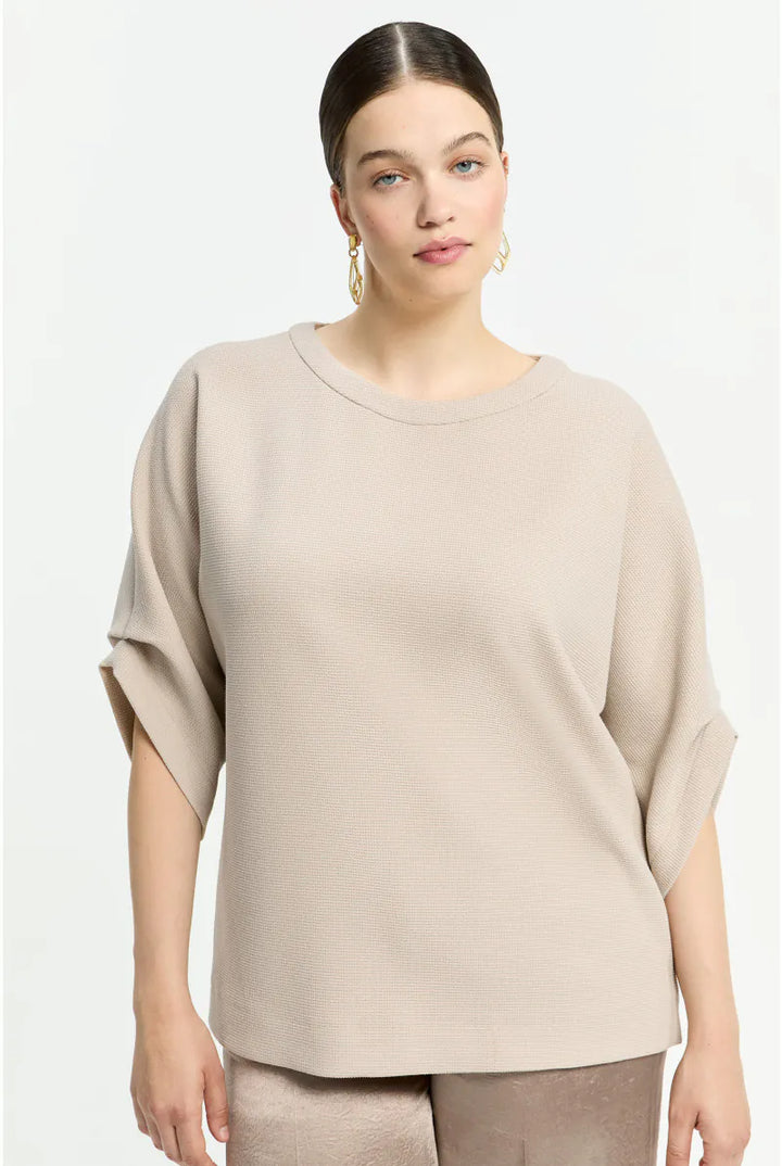 Top met Subtiele Structuur