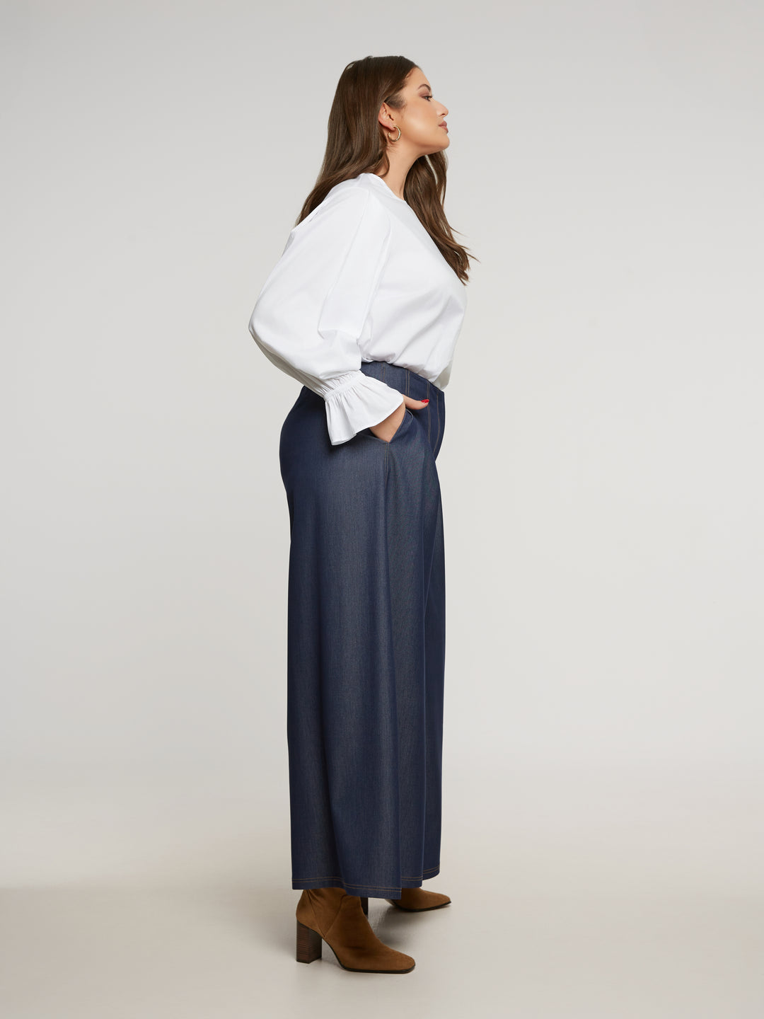 Statement-Jeanshose mit weitem Bein