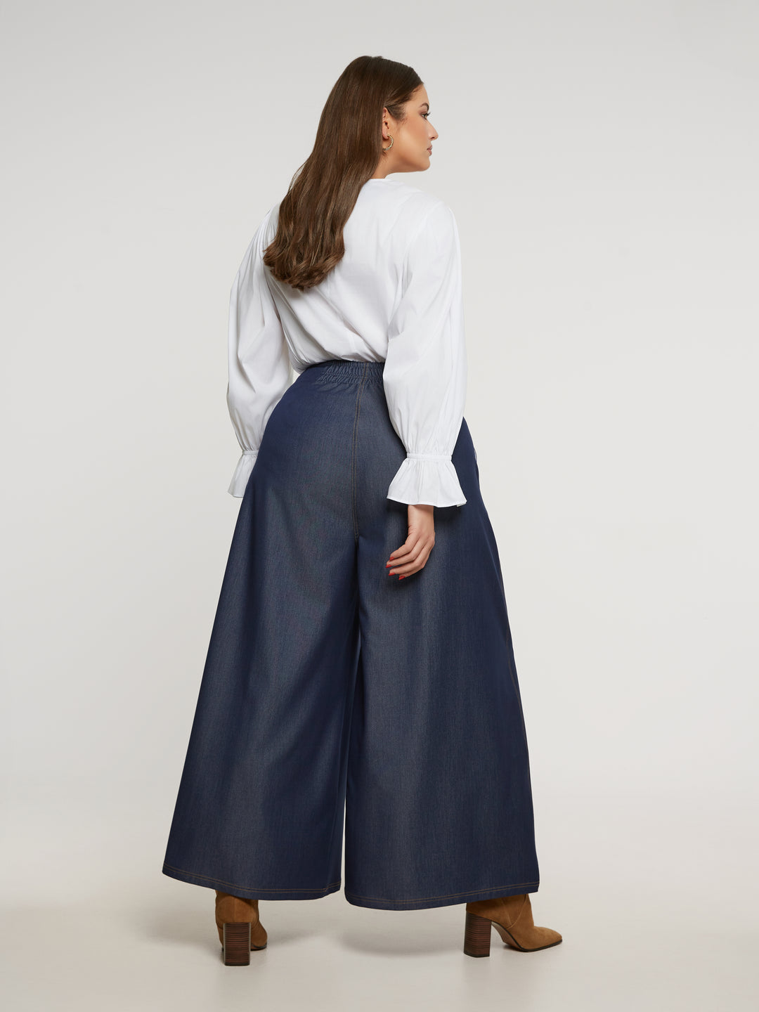 Statement-Jeanshose mit weitem Bein