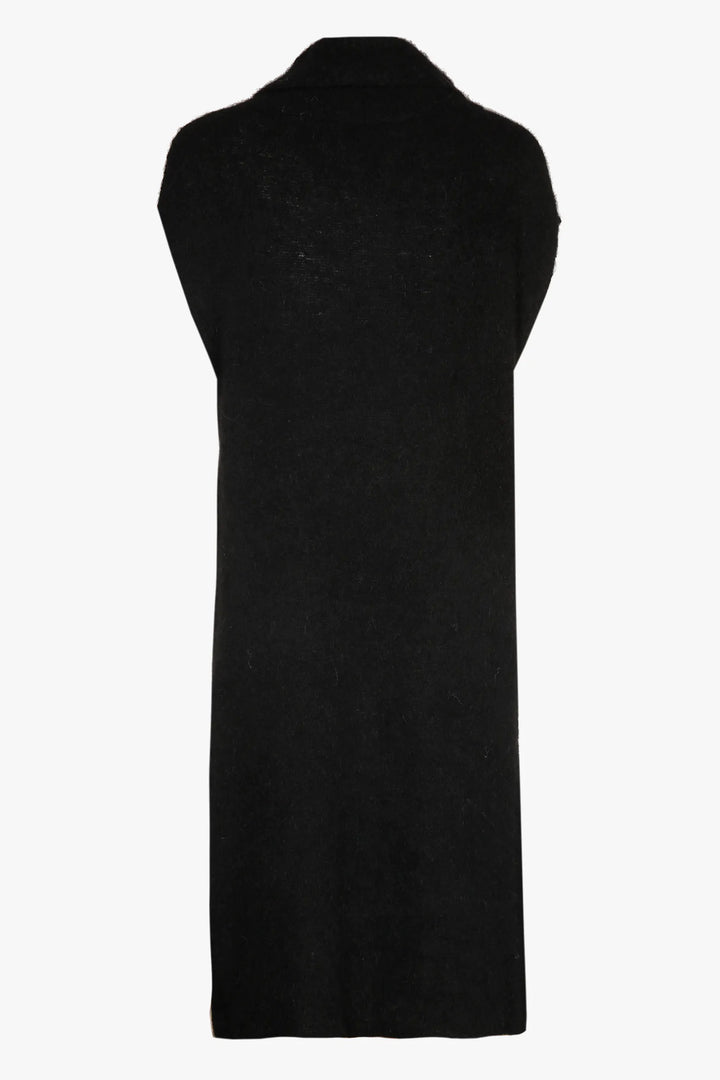 zwarte mouwloze jurk