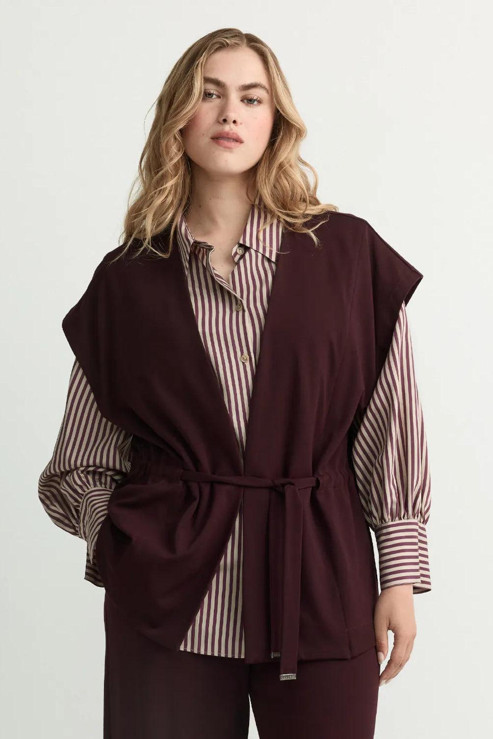 Mouwloze cardigan met strik