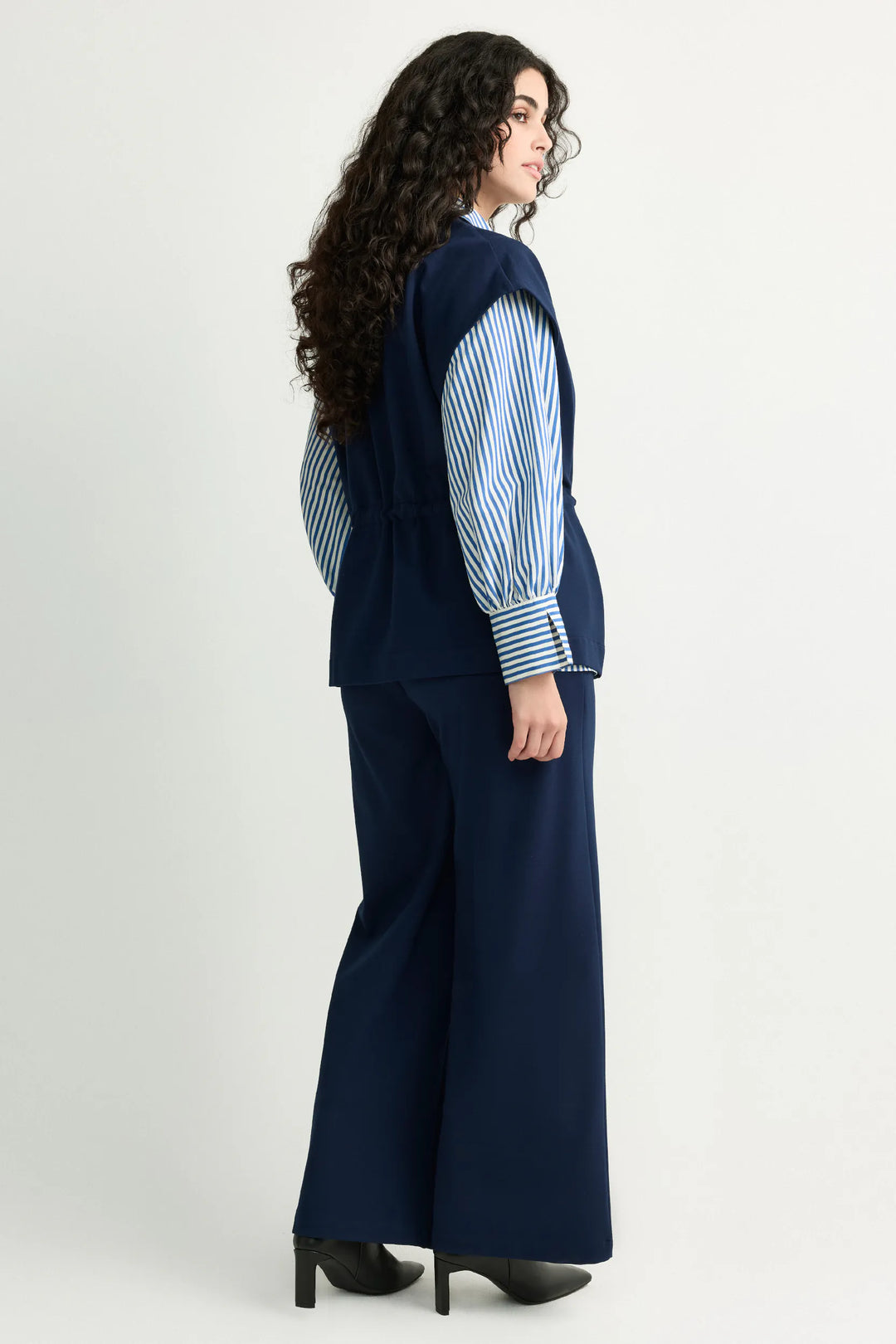 Mouwloze cardigan met strik