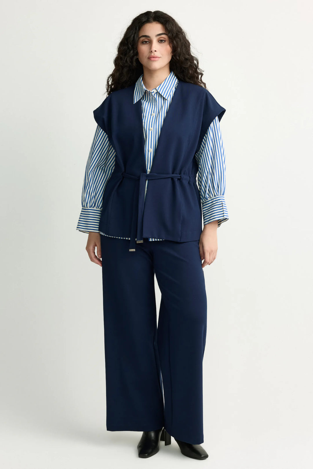 Mouwloze cardigan met strik