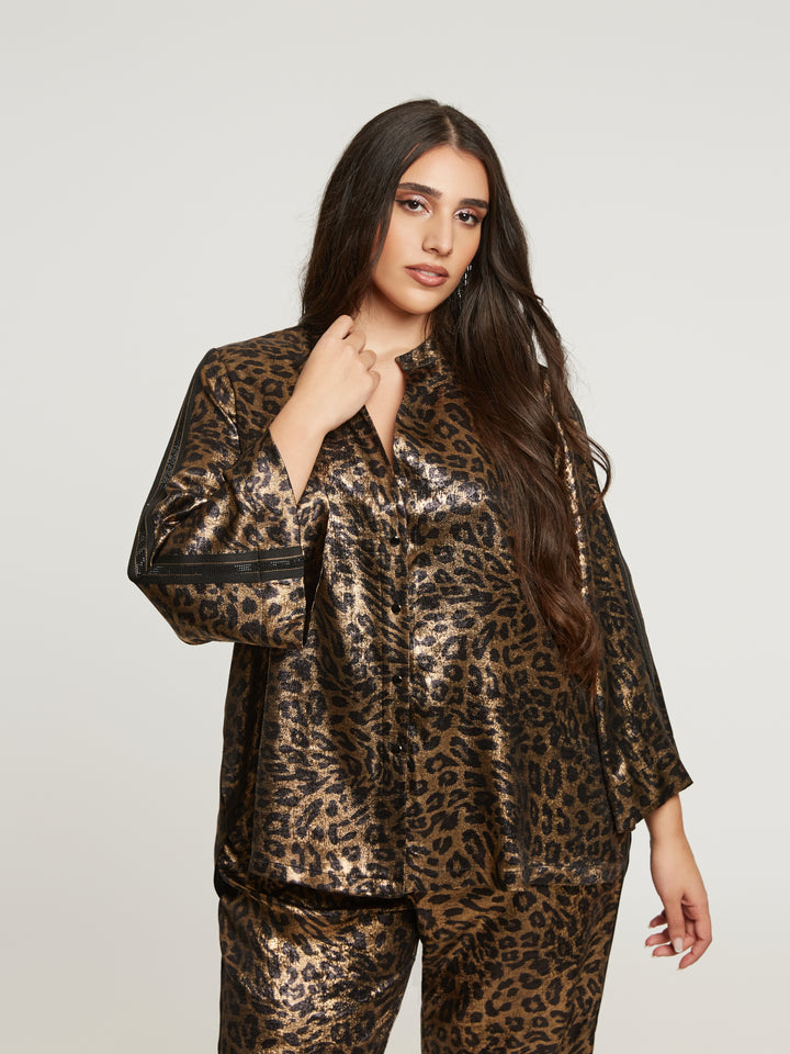 Statement-Bluse mit Leopardenmuster und metallischem Glanz