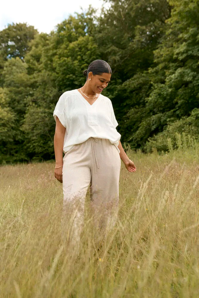 Luchtige Linnen Viscose Blouse In Ecru | Grote Maten Mode bij Axent