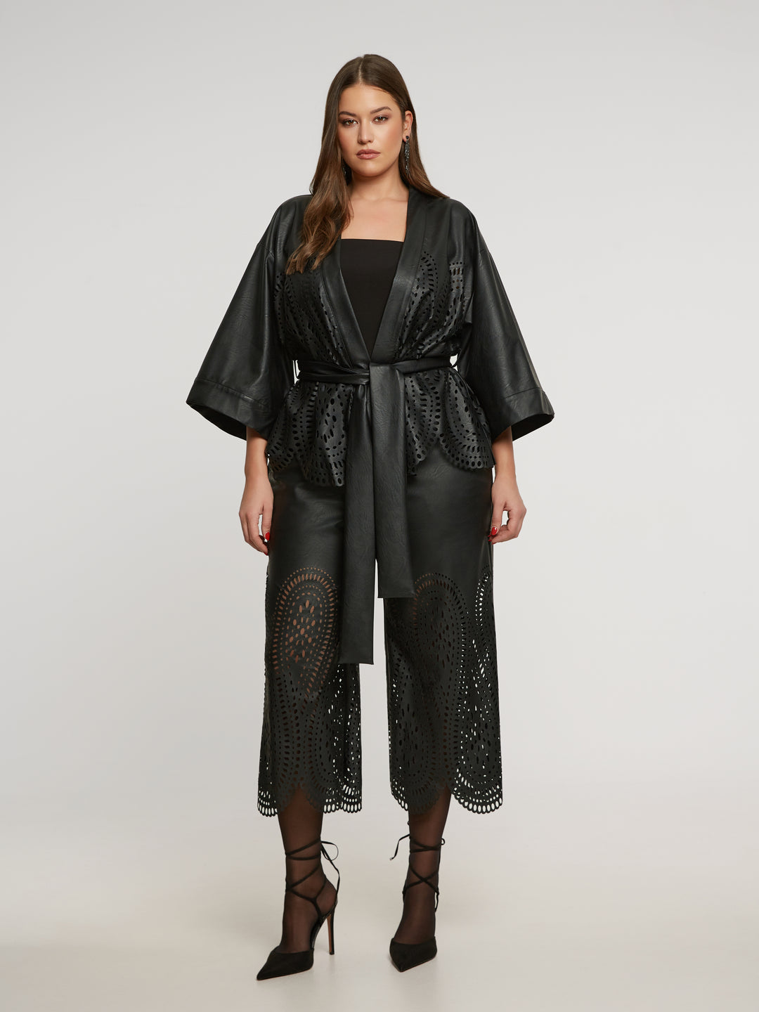 Luxurious Black Kimono in Imitation Leather Embroidery