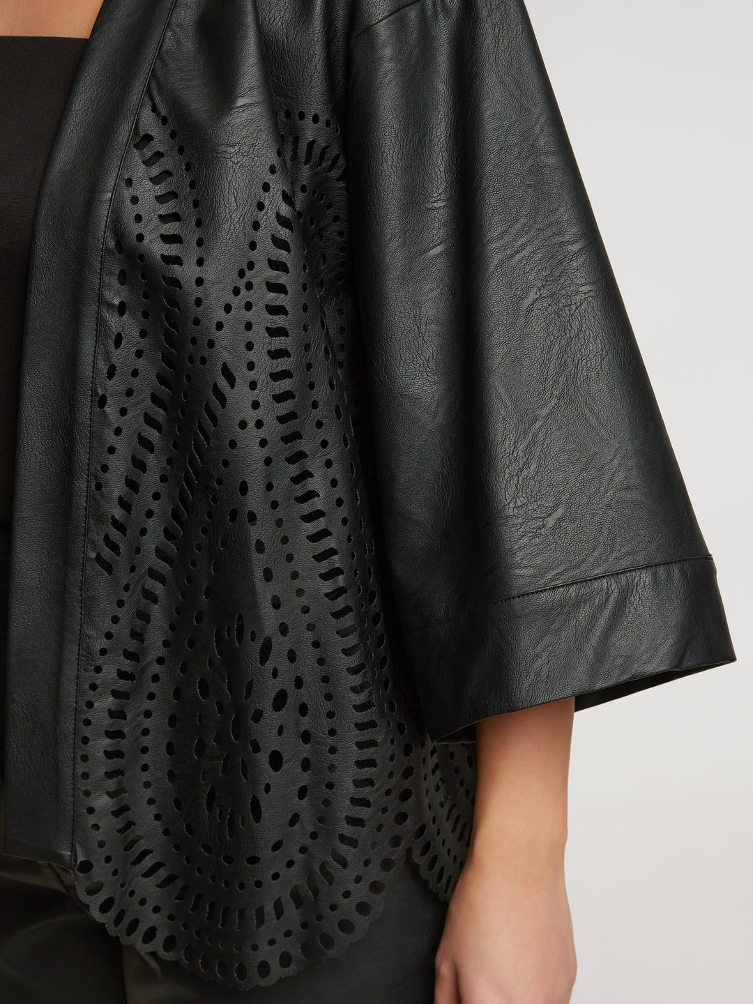 Luxurious Black Kimono in Imitation Leather Embroidery