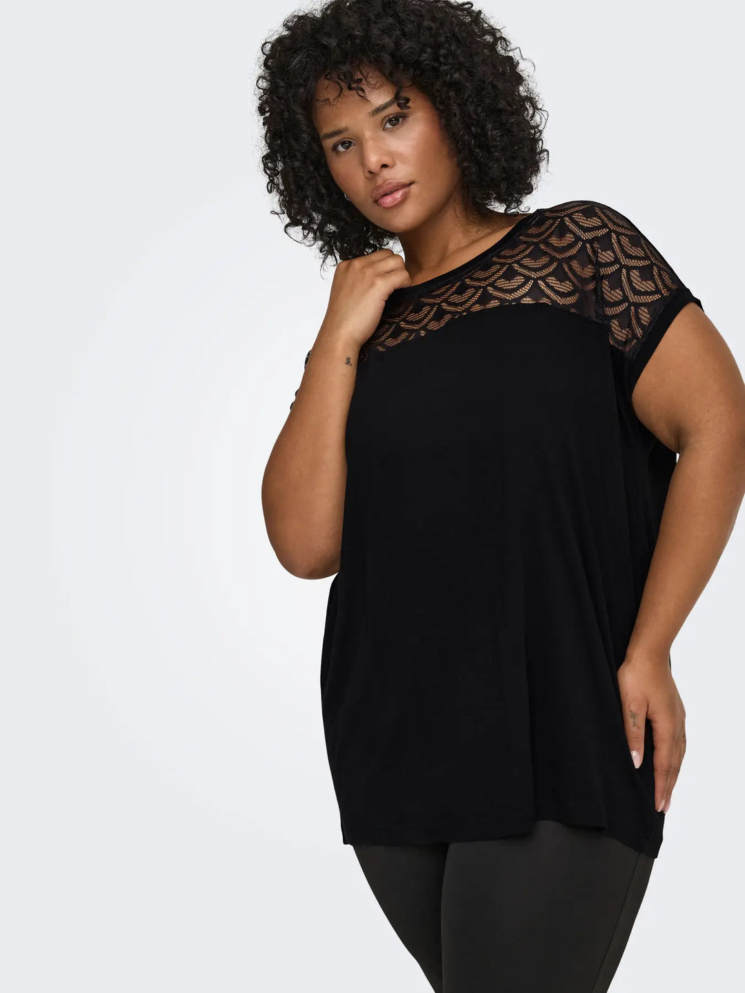 Top met Kanten Detail