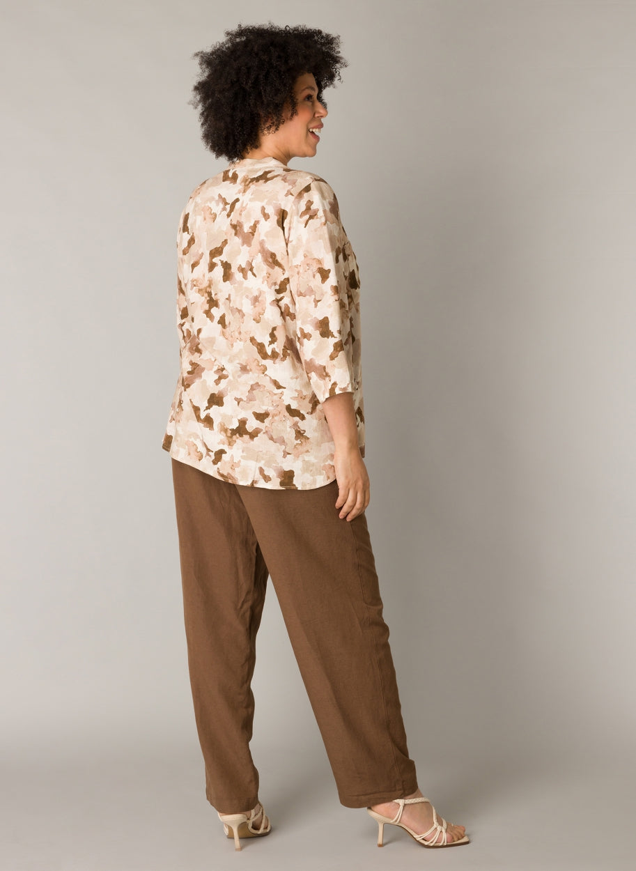 Luchtige blouse met camouflageprint