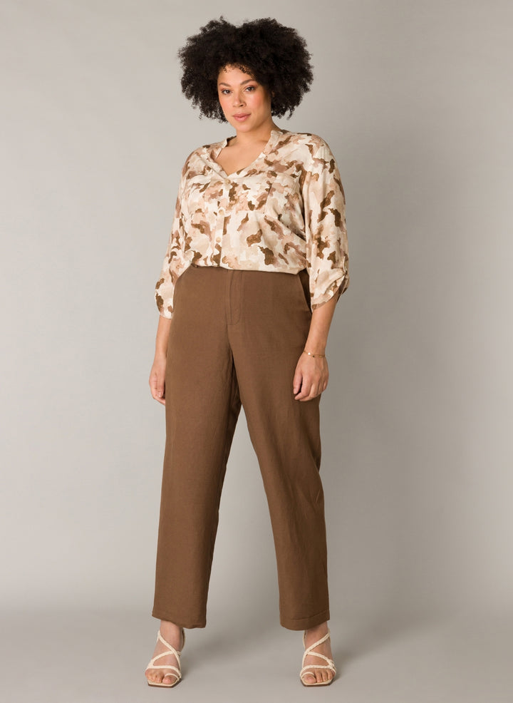 Luchtige blouse met camouflageprint