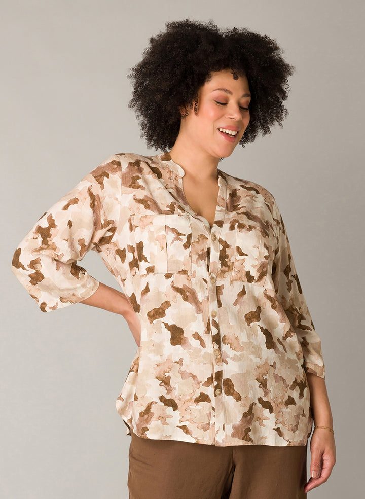 Luchtige blouse met camouflageprint