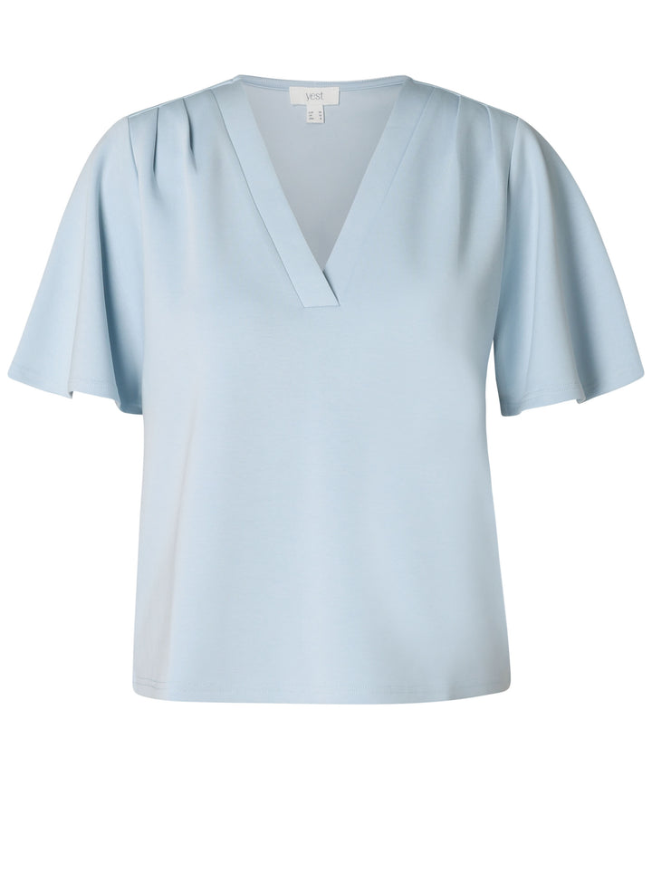 lichtblauwe top met V-hals