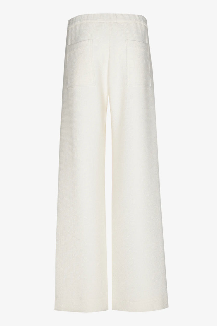 Broek in structuur stof