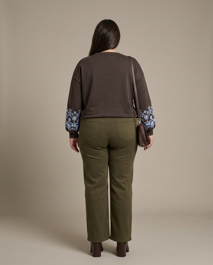 Bruine Sweater Met Bloemenmouwen