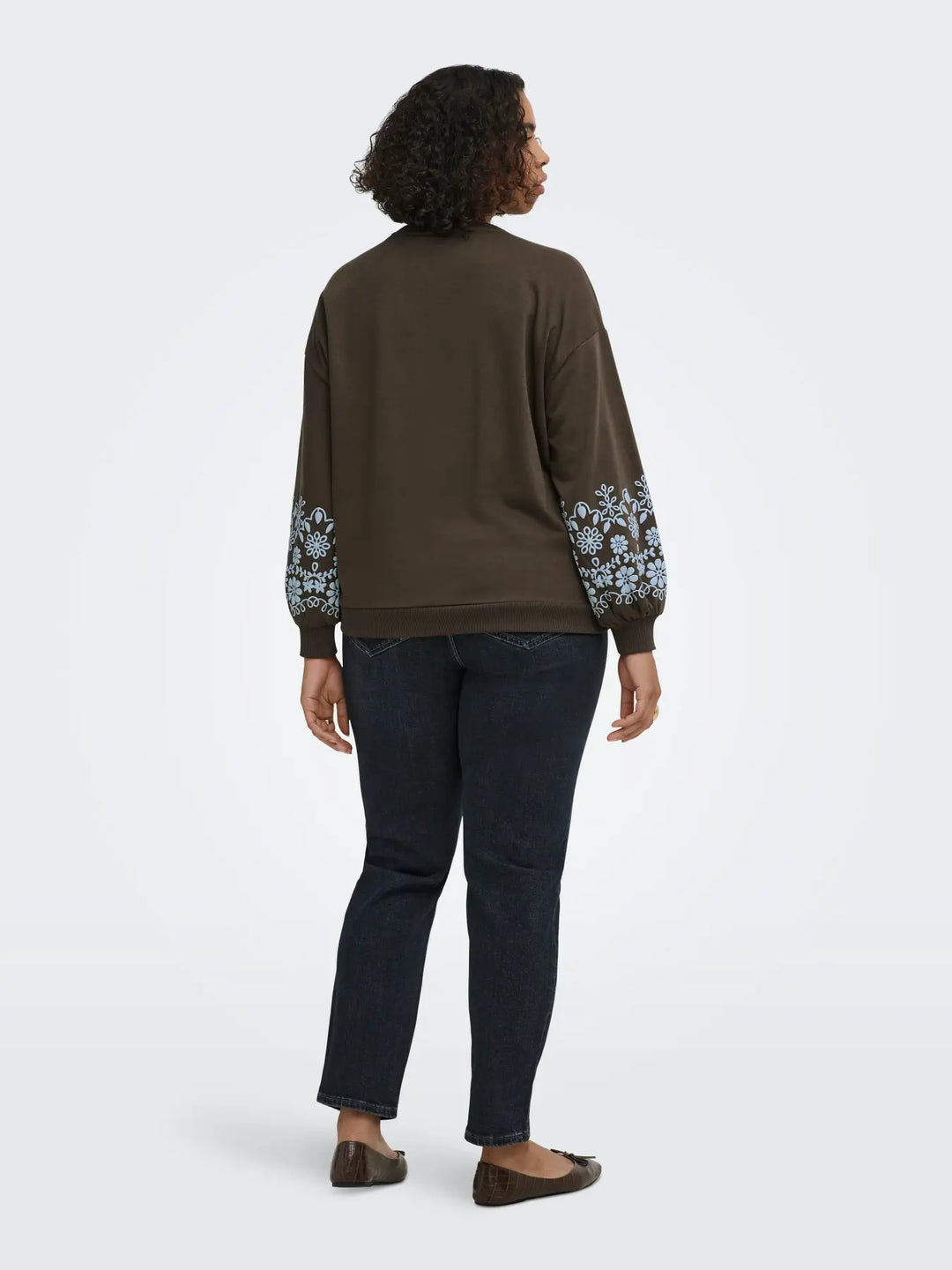Bruine Sweater Met Bloemenmouwen