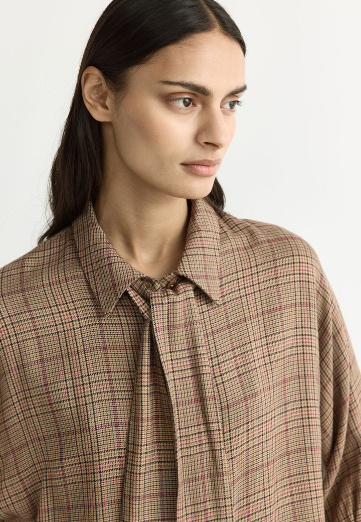 Blouse in spiced camel