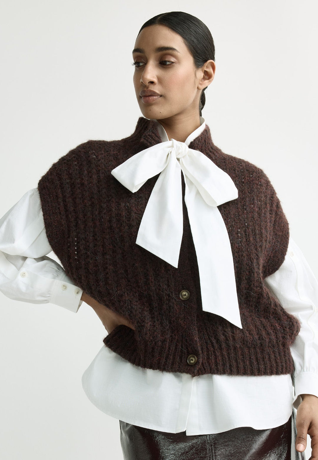 Bruine Cardigan in Alpacawol met Opstaand Kraagje