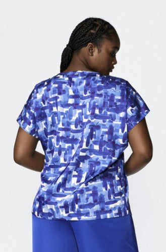 satijnen shirt met inktblauwe print-xandres-