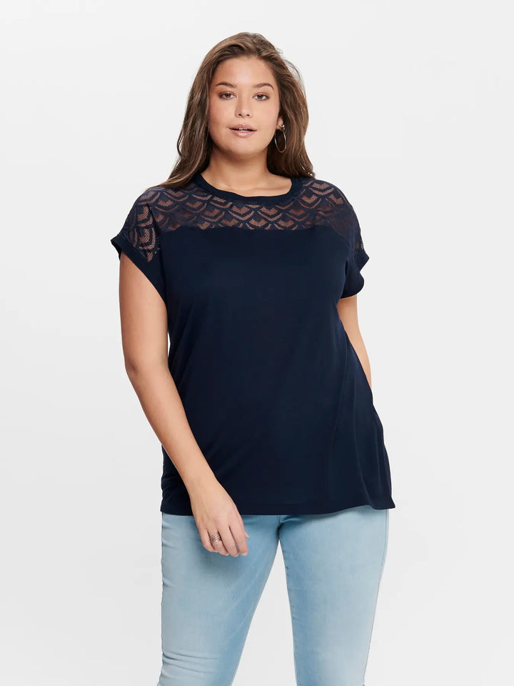 Top met Kanten Detail
