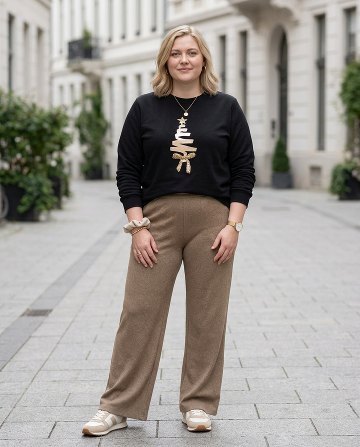 Zwarte Kerstsweater met goud