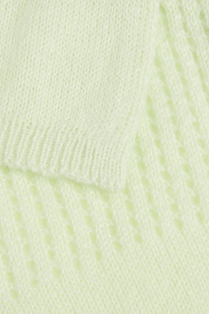 Schal aus Seidenmischung in frischen Grüntönen