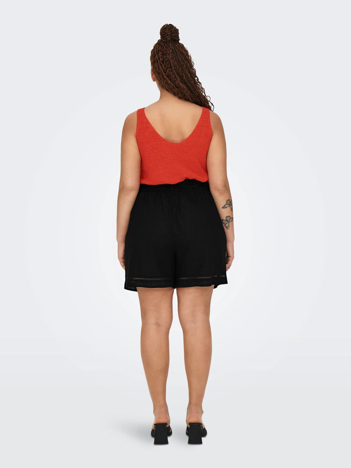 Schwarze Shorts in Übergröße mit Bindegürtel