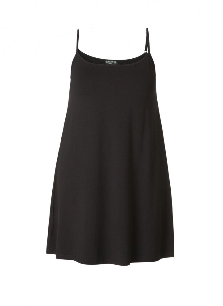 zwarte A-lijn jurk in een zachte tricot viscose mix-base level curvy-