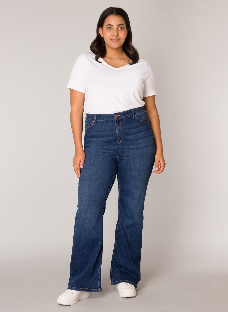 flared jeans mid blue-base level curvy-