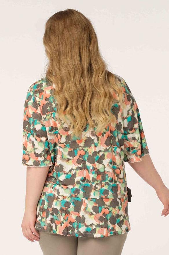 t-shirt met frisse print in pastelkleuren - no secret - 220221532-7069 - grote maten - dameskleding - kledingwinkel - herent - leuven