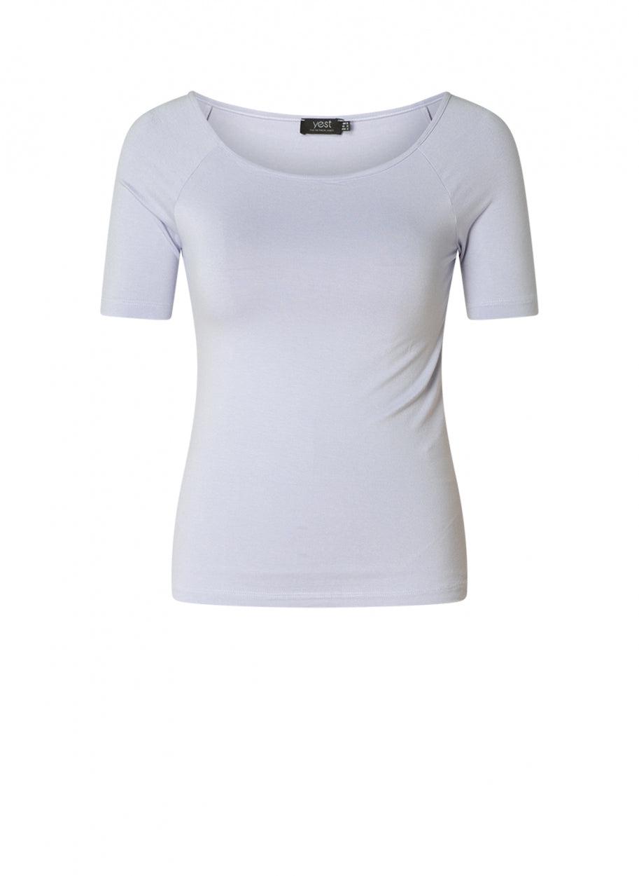 lavendelkleurig t-shirt met wijde hals - yesta - A002783 - grote maten - dameskleding - kledingwinkel - herent - leuven